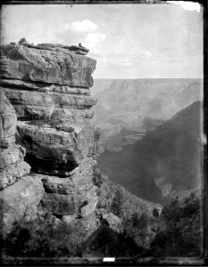 Grand Canyon of the Colorado River. Looking north across the canyon from a point on the east side of the Three... - NARA - 517737