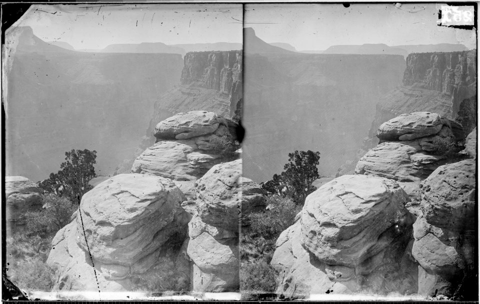 GRAND CANYON OF COLORADO, SHEAVWITZ CROSSING NEAR FOOT OF TOROWEAP VALLEY, RIVER 3000 FEET BELOW, COLORADO RIVER - NARA - 524020