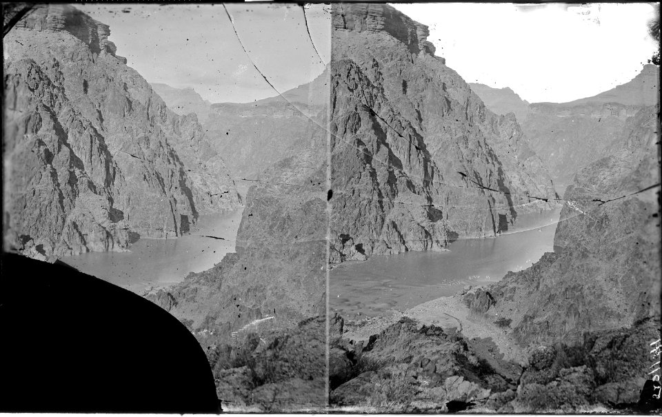 Grand Canyon. In the first Granite Gorge. Good photo, marked negative cracked. Old nos. 502, 913. - NARA - 518012