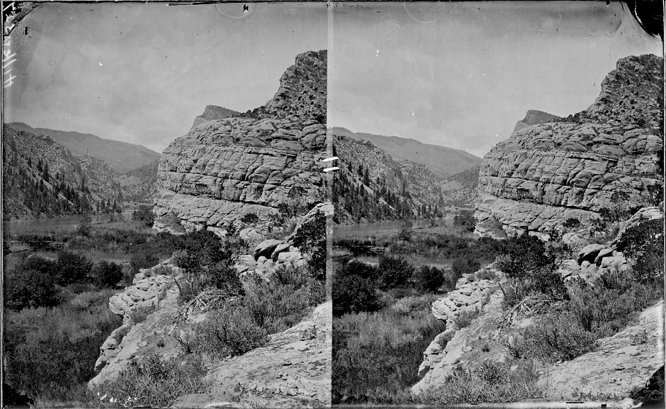 Green River. Beehive Point on right middle. Photo by Beaman, 1871. Old nos. 289, 416. - NARA - 517855