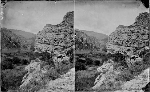 Green River. Beehive Point on right middle. Photo by Beaman, 1871. Old nos. 289, 416. - NARA - 517855