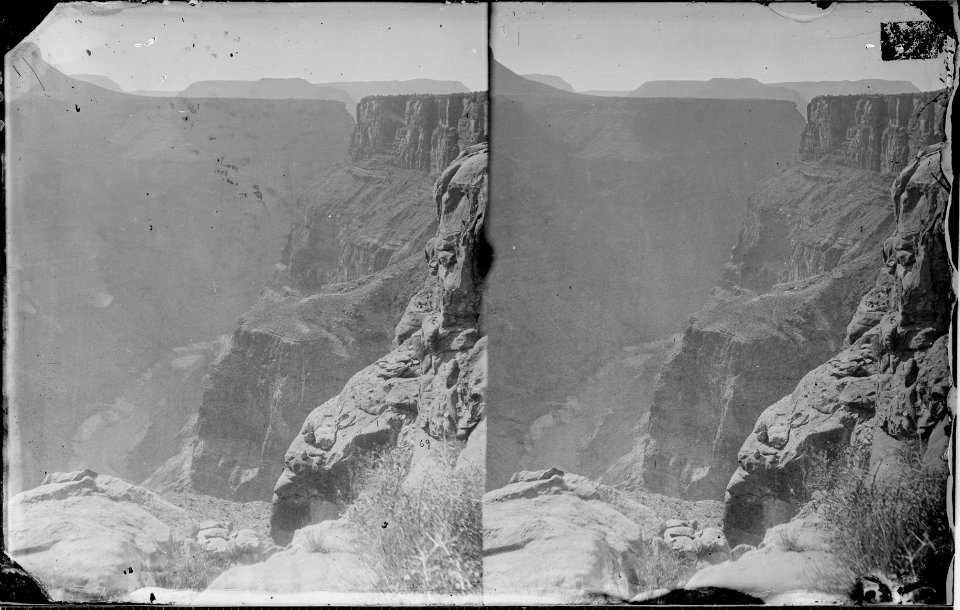 GRAND CANYON OF COLORADO, SHEAVWITZ CROSSING NEAR FOOT OF TOROWEAP VALLEY, RIVER 3000 FEET BELOW, COLORADO RIVER - NARA - 523989