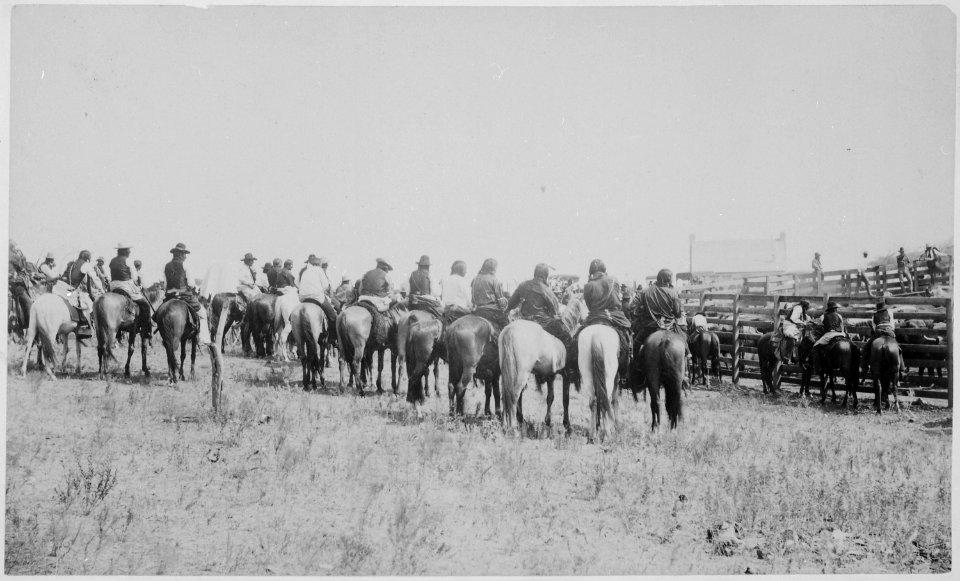 Group of Indians - NARA - 533080