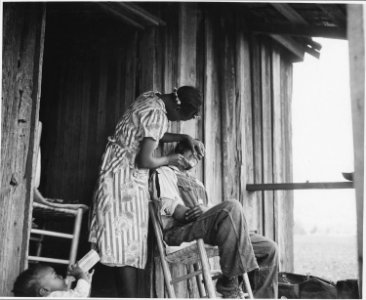 Harmony Community, Putnam County, Georgia. Getting shaved for a trip to town. - NARA - 521437