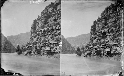Green River. Red Canyon. Old nos. 301, 407 - NARA - 517858 photo