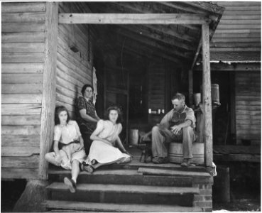 Harmony Community, Putnam County, Georgia. A farm tenant family in Harmony. - NARA - 521443 photo