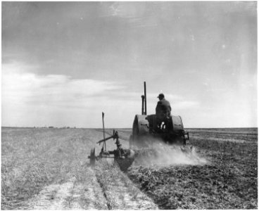 Haskell County, Kansas. The one-way disk plow is used far more than is the regular mould-board plow . . . - NARA - 522096 photo