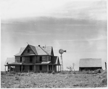 Haskell County, Kansas. There are abandoned houses all over this and neighboring counties....The hou . . . - NARA - 522092 photo