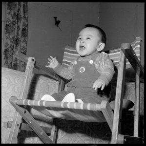 Heart Mountain Relocation Center, Heart Mountain, Wyoming. Politio, nickname for Paul, Jr., the s . . . - NARA - 539271