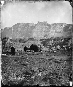 HEADLANDS, NORTH OF THE COLORADO RIVER NEAR THE PARIA - NARA - 524164