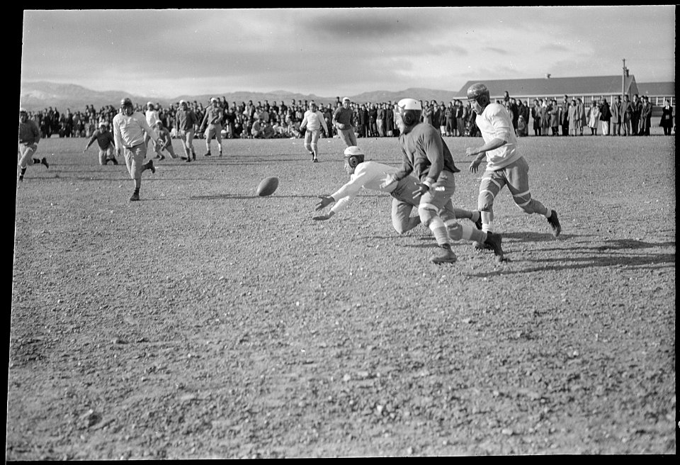 Heart Mountain Relocation Center, Heart Mountain, Wyoming. An exciting moment during a Heart Mounta . . . - NARA - 539462