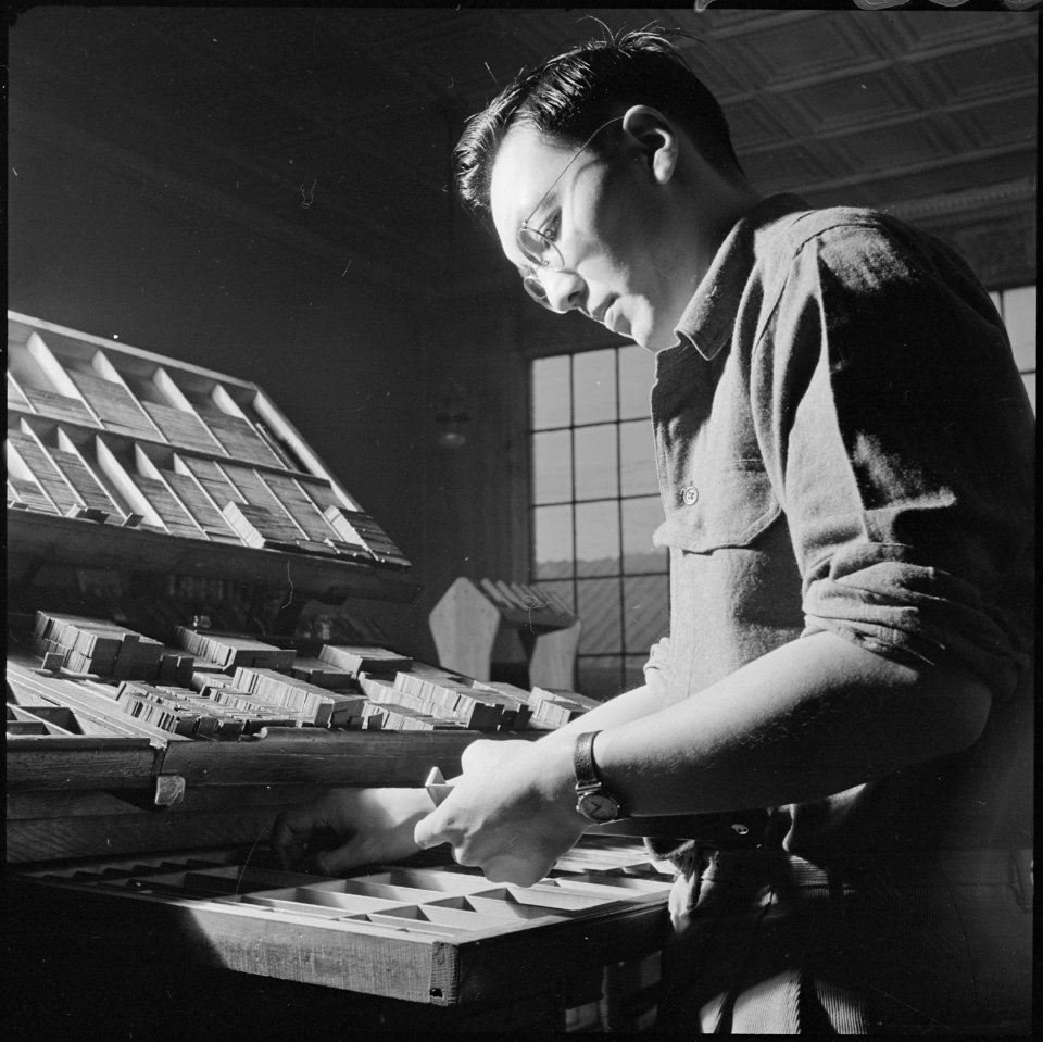 Heart Mountain Relocation Center, Heart Mountain, Wyoming. In the press room of the Cody Enterprise . . . - NARA - 539215