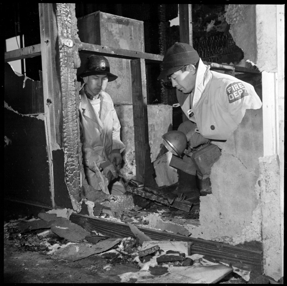 Heart Mountain Relocation Center, Heart Mountain, Wyoming. Temporary structures built of tar paper, . . . - NARA - 539275