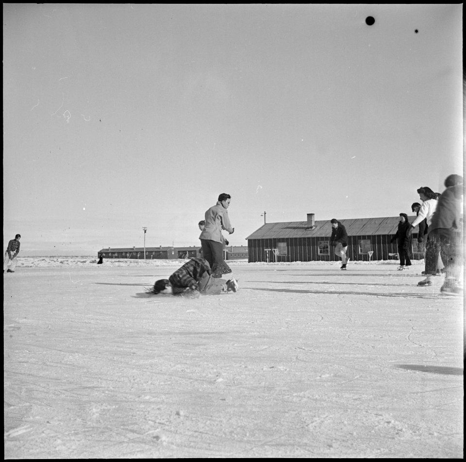 Heart Mountain Relocation Center, Heart Mountain, Wyoming. With the coming of cold Wyoming temperat . . . - NARA - 539180