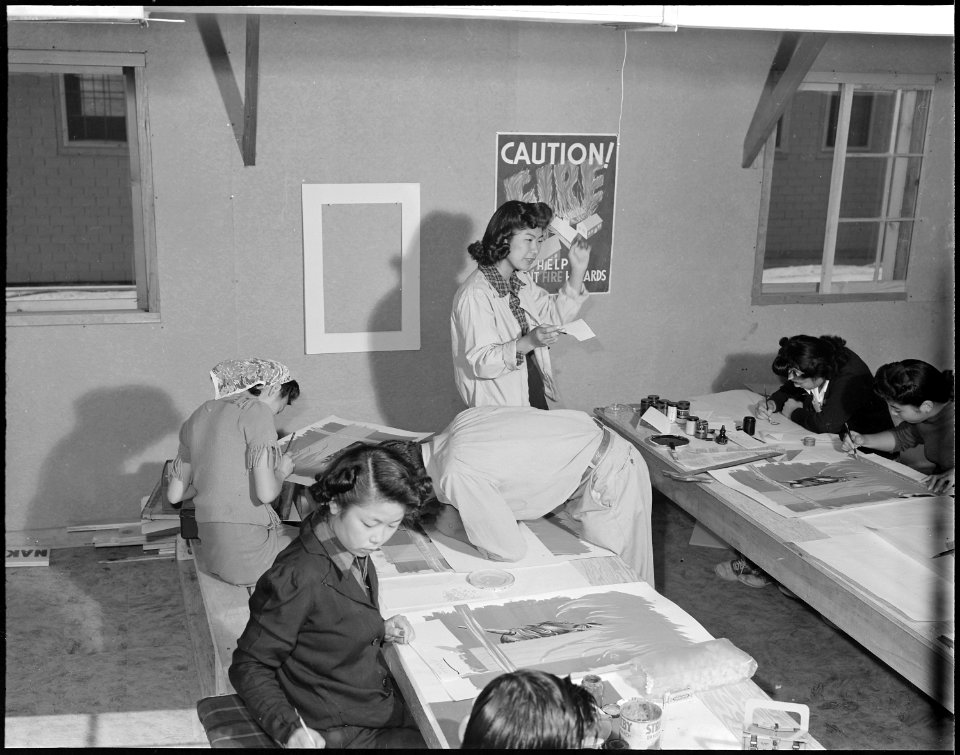 Heart Mountain Relocaton Center, Heart Mountain, Wyoming. The poster crew at this relocaton center, . . . - NARA - 538754