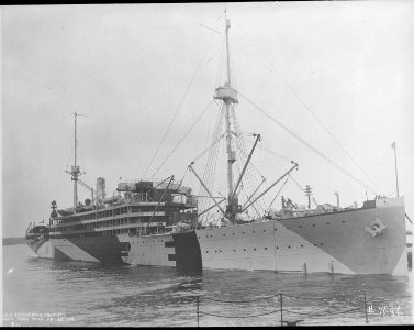 Henderson (AP1). Transport. Starboard bow, camouflaged, 04-28-1918 - NARA - 512961
