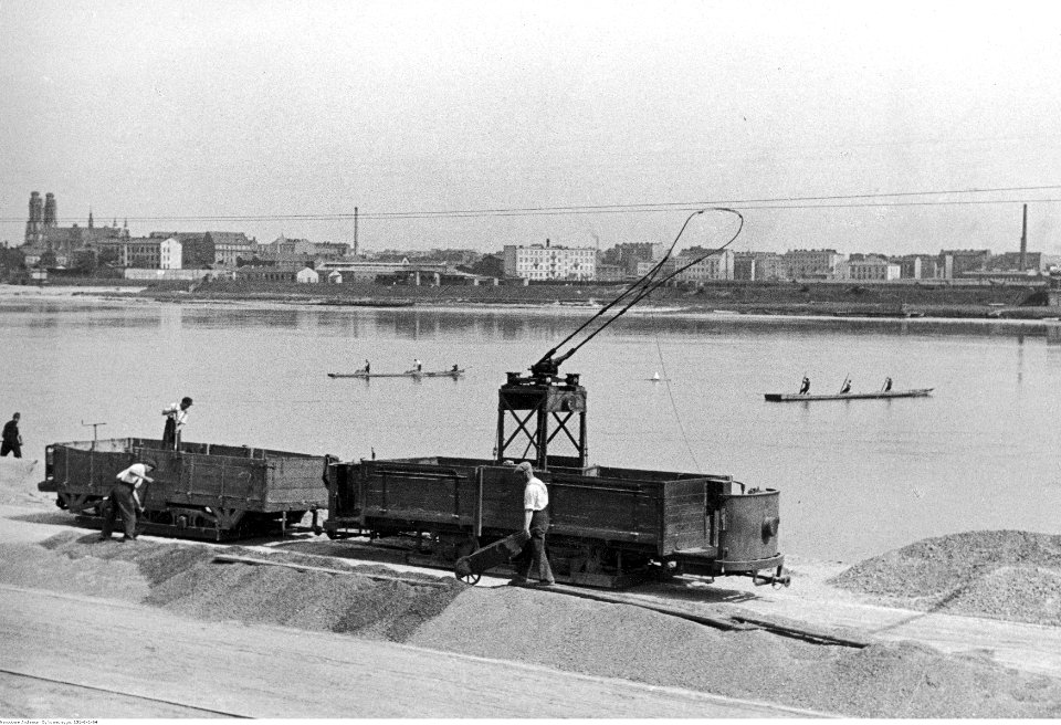 Henryk Poddębski - Budowy (131-G-1-64)