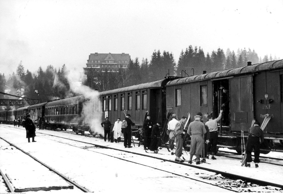 Henryk Poddębski - Sport narciarski (131-G-34-7)