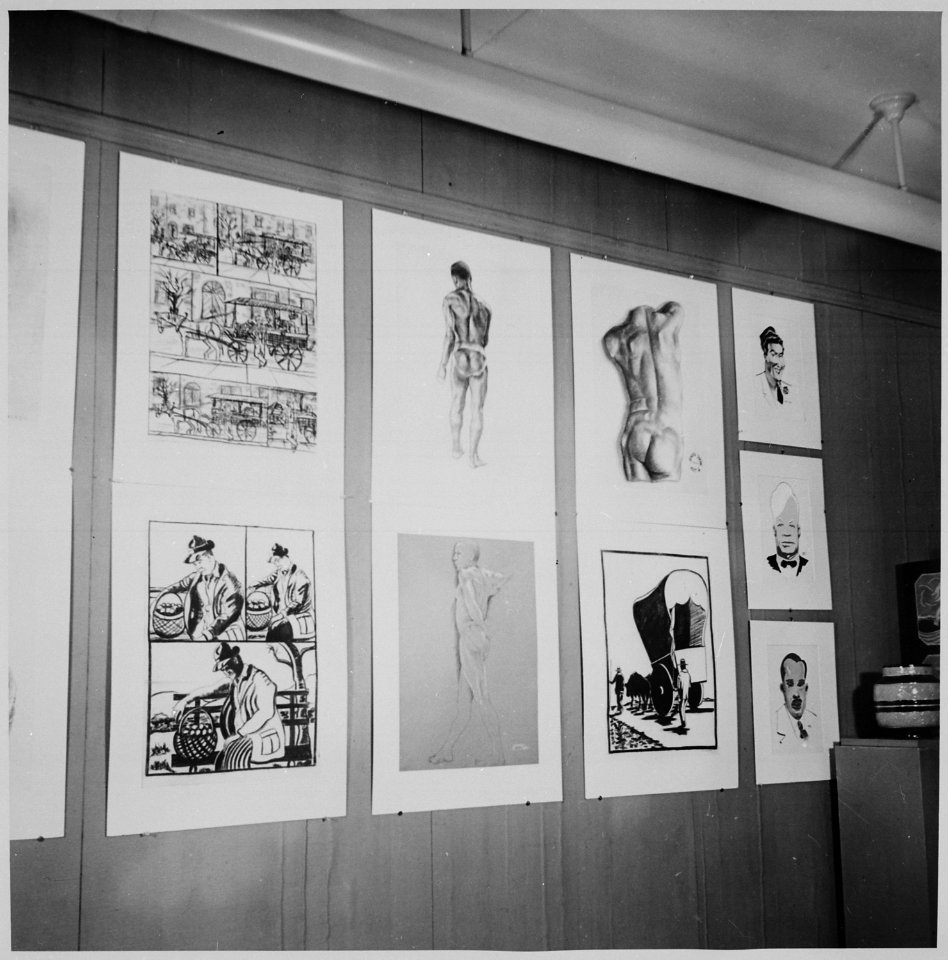 Howard University, student art exhibit-paintings - NARA - 559219