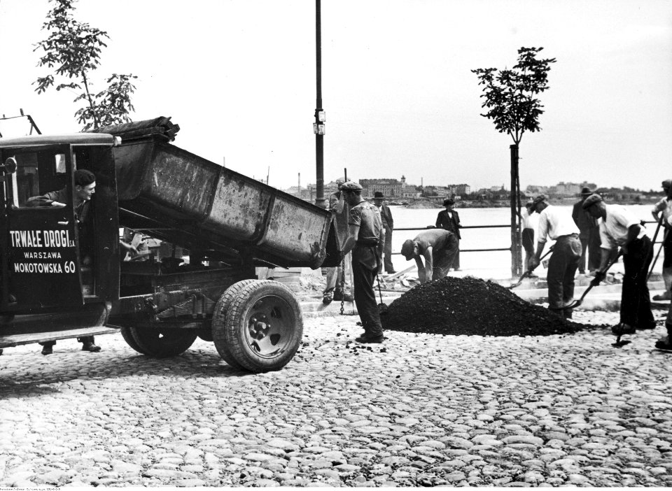 Henryk Poddębski - Budowy (131-G-1-5)