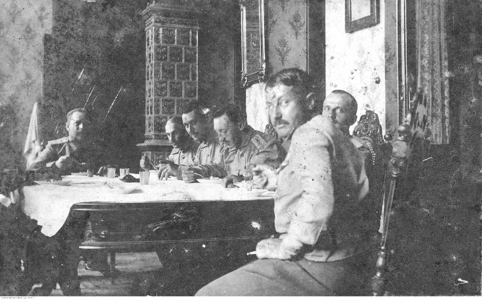 Ignacy Paweł Fudakowski - Rosyjski 12 Dywizjon Artylerii Moździerzy w pałacu w Tartakowie w Galicji (94-85-7)