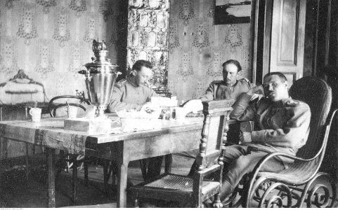 Ignacy Paweł Fudakowski - Żołnierze rosyjskiego 12 Dywizjonu Artylerii Moździerzy na kwaterach na Słowacji (94-41-2)