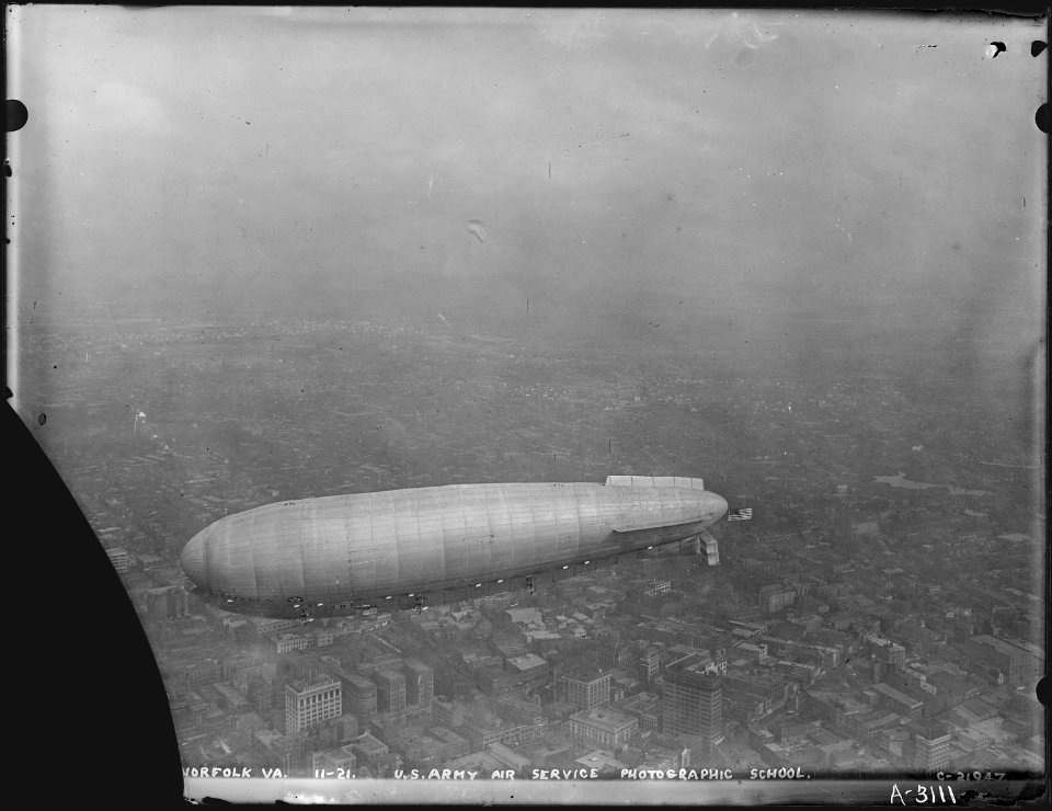 Italian airship Roma over Norfolk, Virginia. - NARA - 518863