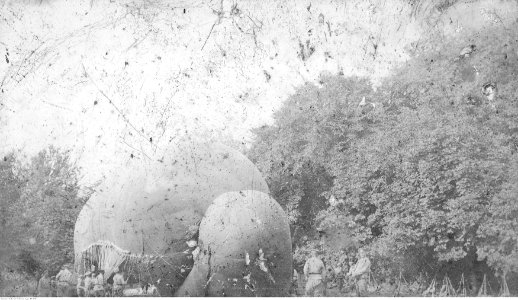 Ignacy Paweł Fudakowski - Wojsko rosyjskie z balonami wojskowymi w Galicji lub na Wołyniu (94-105-1) photo