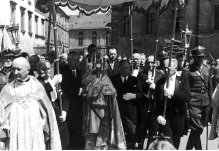 Jan Ryś - Procesja Bożego Ciała w Warszawie (22-272)