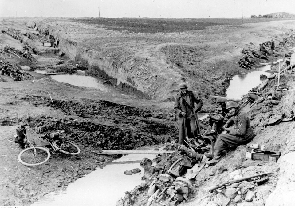 Jednostki niemieckie pod Leningradem (2-857)