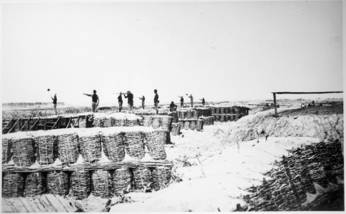 Interior of Fort Sedgewick (Fort Hell) near Petersburg., 04-1865 - NARA - 518115