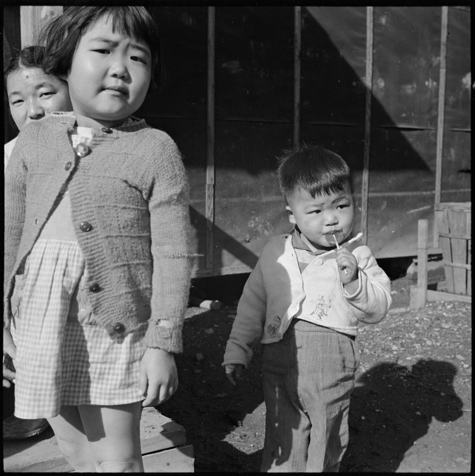 Jerome Relocation Center, Dermott, Arkansas. Young children at Jerome Relocation Center. - NARA - 539500