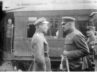 Józef Piłsudski w podróży (22-563) photo