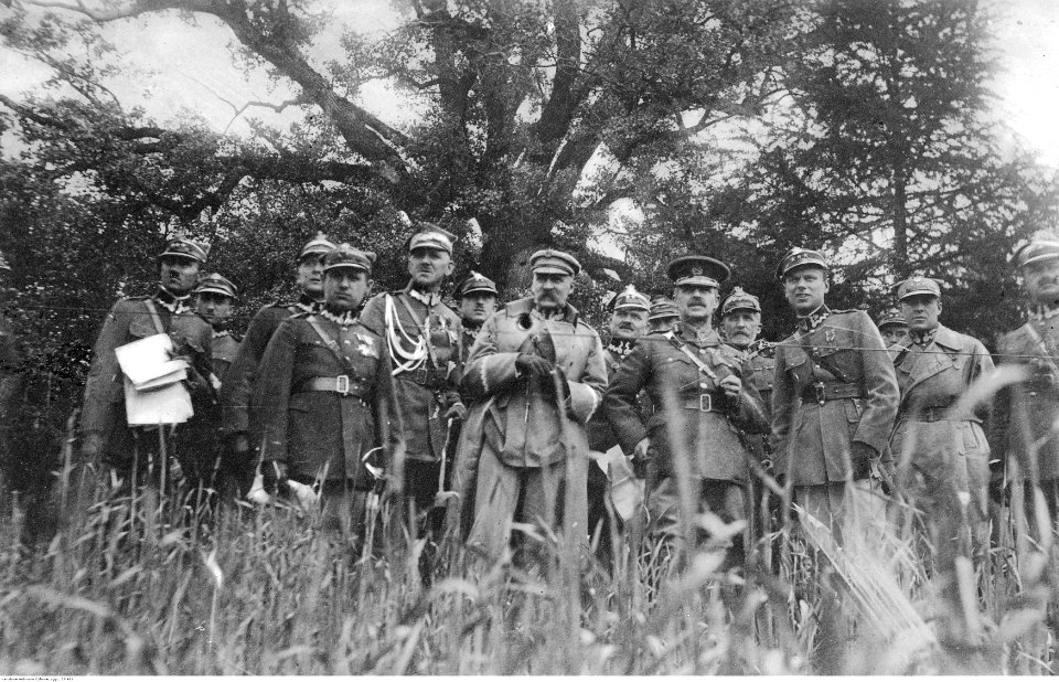 Józef Piłsudski podczas manewrów wojskowych (22-481) - Free photos on ...