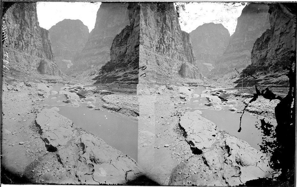 Kanab Canyon. Near mouth. Cliffs in the distance right and left are on the other side of the Colorado River - NARA - 517936
