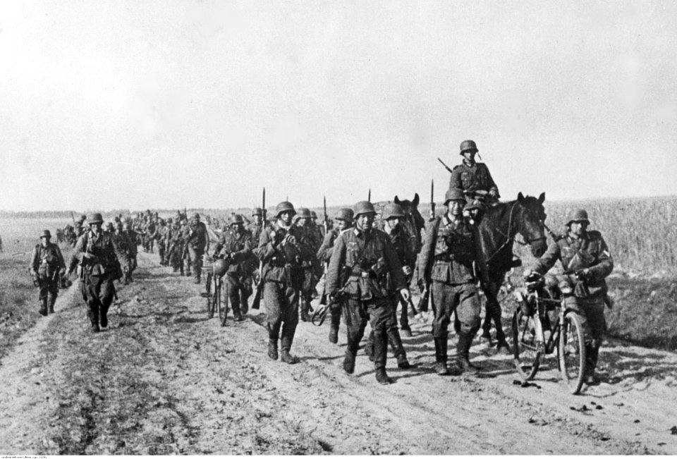 Kolumna piechoty niemieckiej w marszu na froncie wschodnim (2-1091)