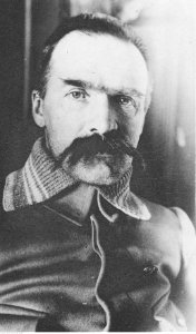 Józef Piłsudski (22-130) photo