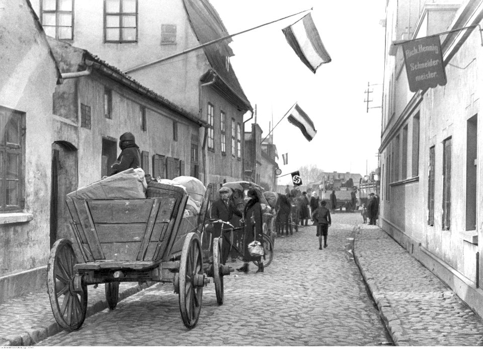 Kłajpeda. Ewakuacja miejscowej ludności cywilnej (2-2003)
