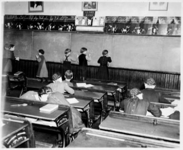 Lancaster County, Pennsylvania. Blackboard work in arithmetic. See 83G 37529 and 37530. - NARA - 521098