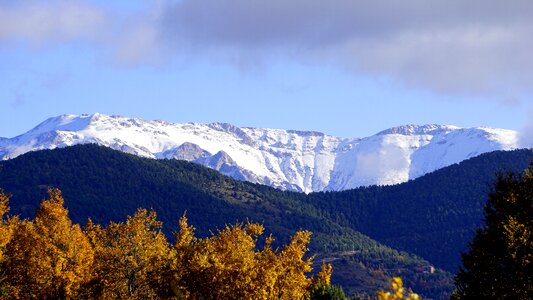 Snowy landscape nature mountain nevad
