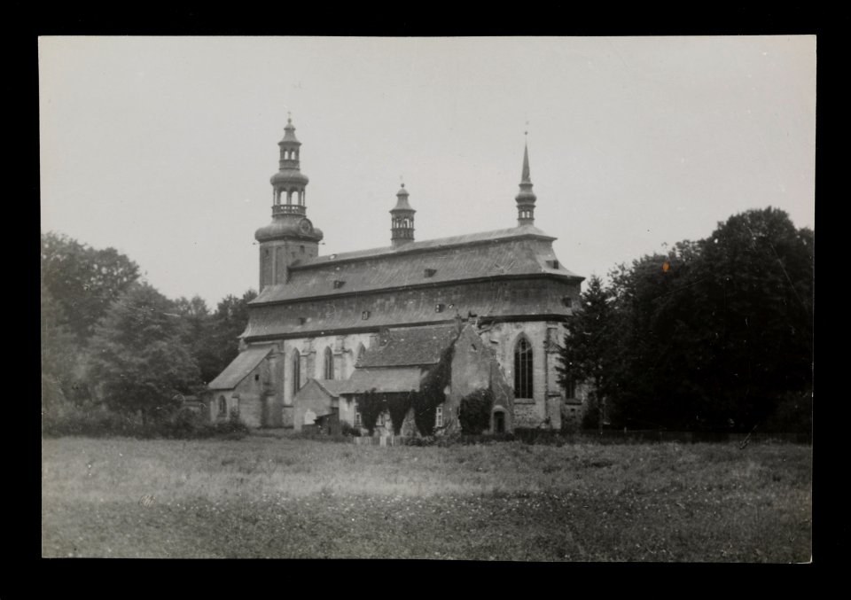 Kolegiata w Kartuzach 1945 (66044758)