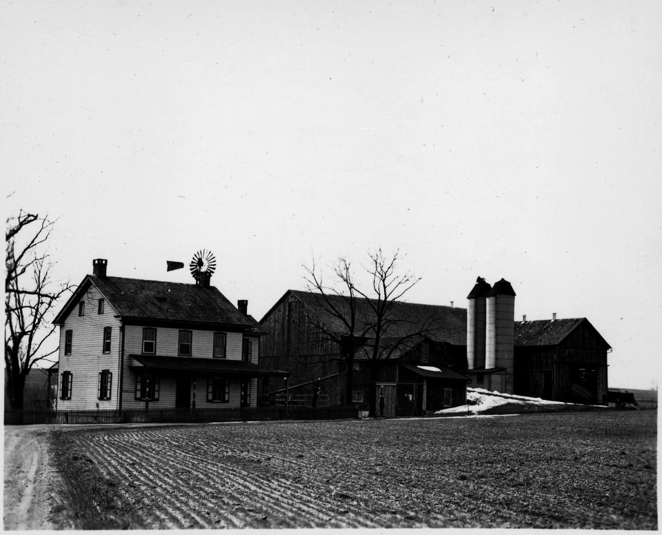 Lancaster County, Pennsylvania. This place is operated by a Church Amish tenant. Although the hous . . . - NARA - 521075