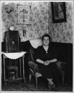 Landaff, Grafton County, New Hampshire. Mrs. Amos Albee, chaplain of the grange and wife of one of t . . . - NARA - 521517