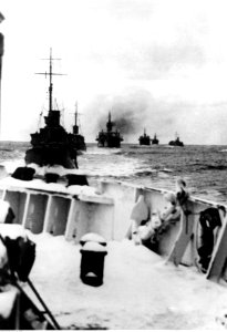 Konwój niemieckich okrętów na Morzu Północnym (2-2529) photo