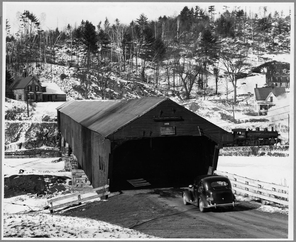 Landaff, Grafton County, New Hampshire. This covered bridge is in Bath village, 5 or 6 miles from La . . . - NARA - 521456