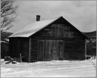 Landaff, Grafton County, New Hampshire. This was one of the earliest school buildings in the town, a . . . - NARA - 521521