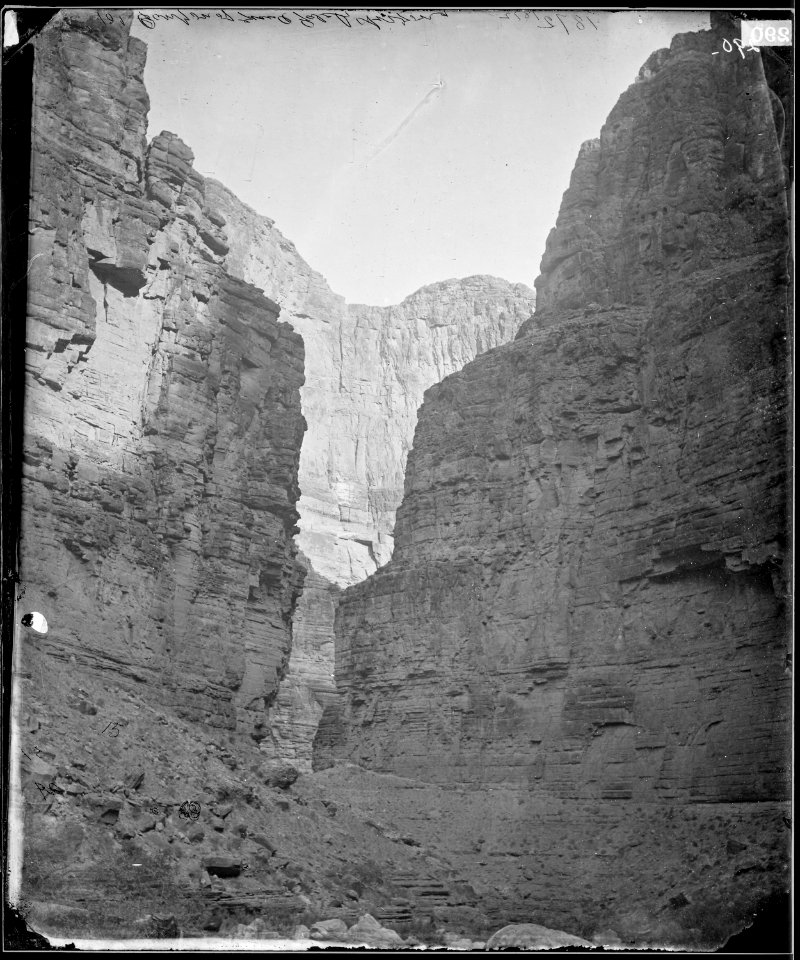 LIMESTONE WALLS, KANAB WASH OR CANYON OF GRAND GULCH, ARIZONA - NARA - 524241