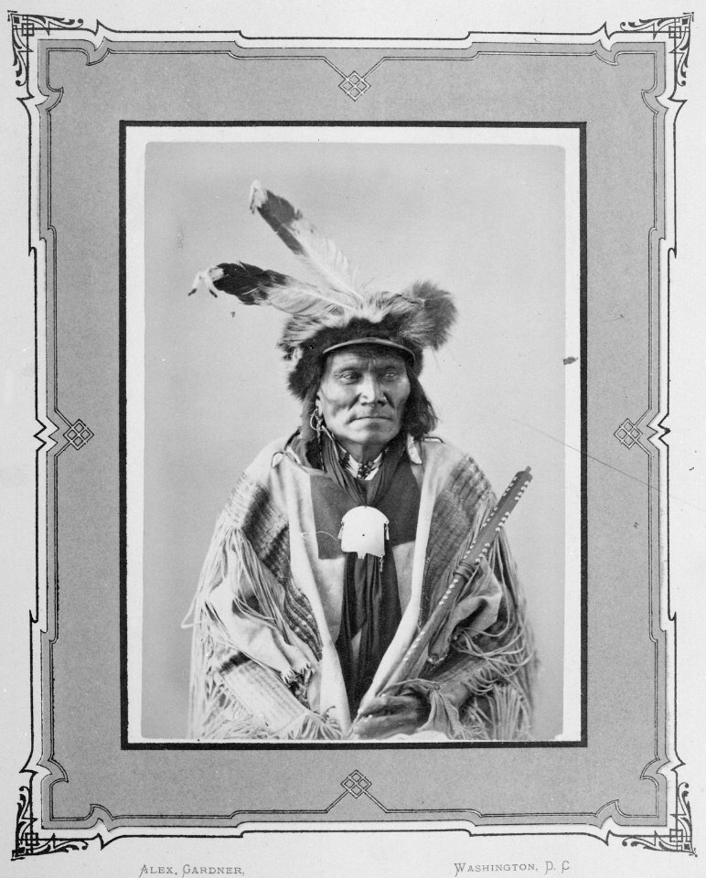 Long Fox-To-Can-Has-Ka. Tachana, Sioux - NARA - 519036
