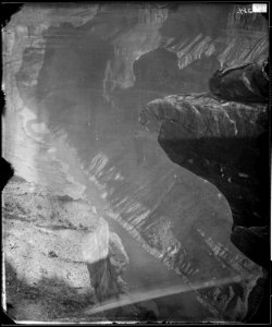 LOOKING SOUTH INTO GRAND CANYON, SHEAVWITZ CROSSING, COLORADO RIVER - NARA - 524235