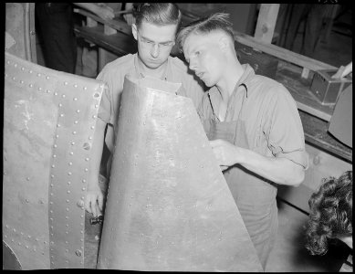 Los Angeles, California. Aircraft Schools. Advanced students at Aero Industries Technical Institute working out a... - NARA - 532187
